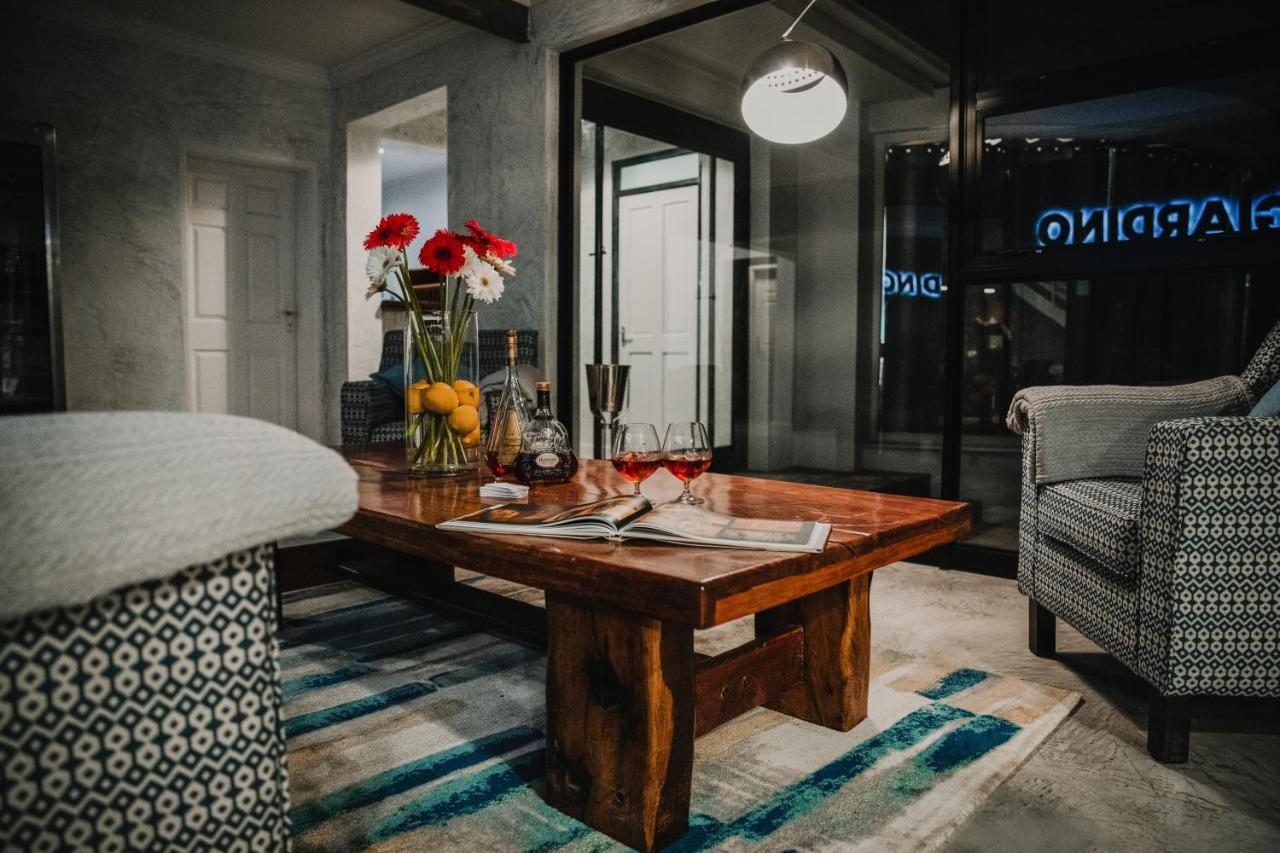 Giardino Boutique Hotel 스바코프문트 외부 사진
